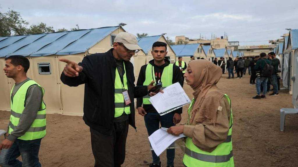 Palestinians Vote in First Municipal Elections Since War