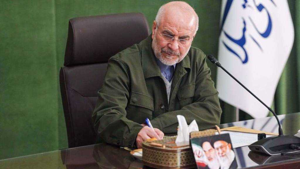 Qalibaf: US Out of Oil Moves as Iran Holds Hormuz Card