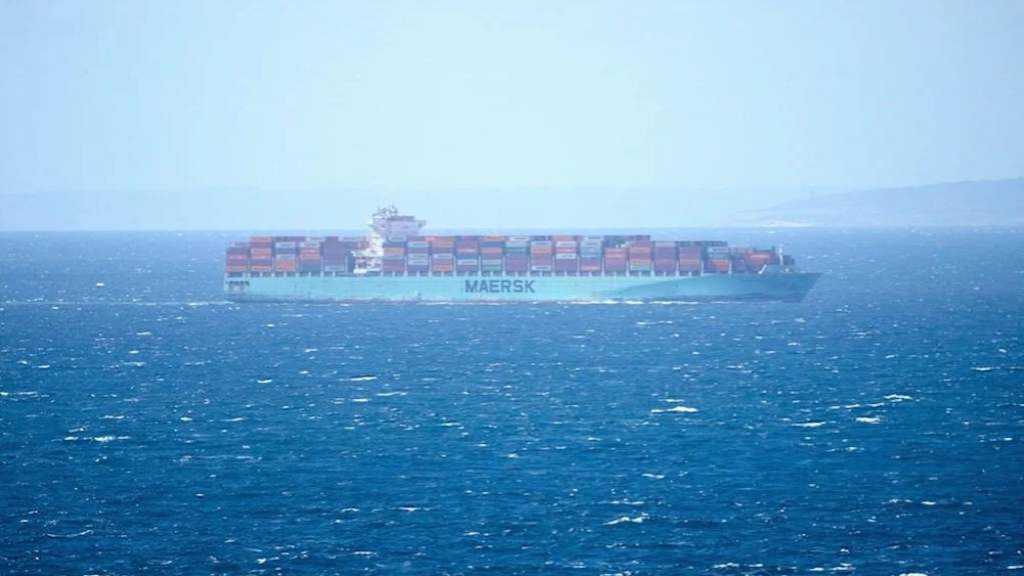 Iranian Reports Deny Maersk Ship Crossed Strait Under US Escort
