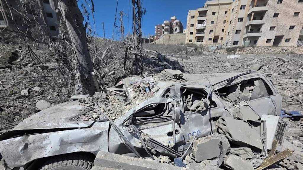 ’Israel’ Strikes South Lebanon, Targets Medics