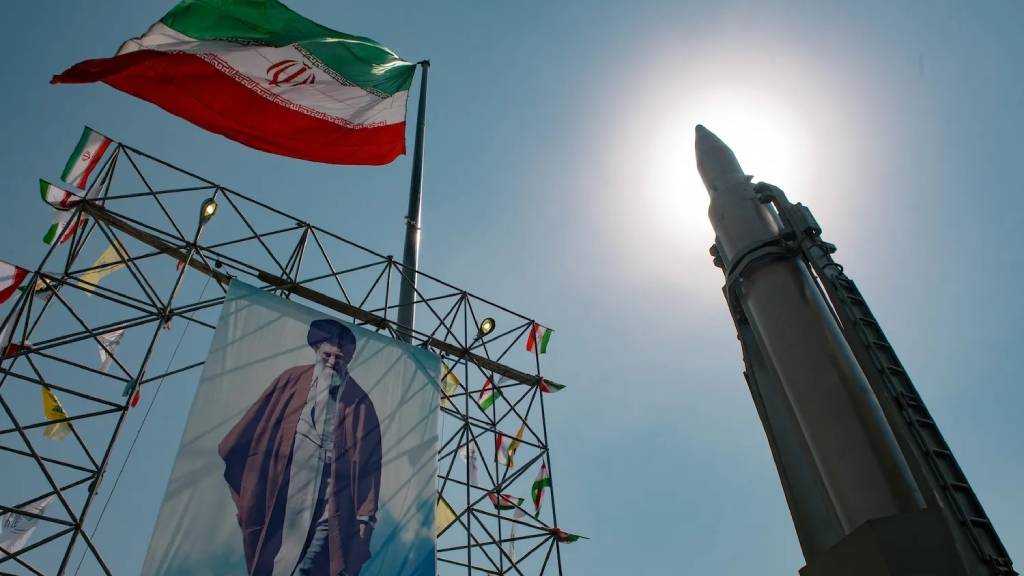 IRG: Iran Stronger than Ever, Fingers on Trigger To Respond to Any Aggression