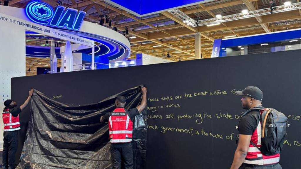 France Bars ’Israeli’ Arms Firms from Paris Expo