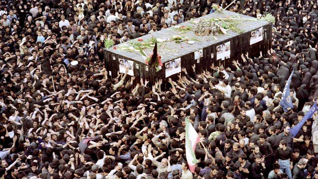 Iran Warns US, “Israel” against Miscalculation ahead of Imam Khamenei’s Funeral