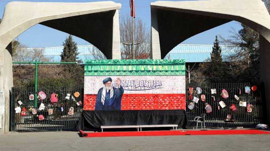 Martyr Imam Khamenei’s Body Arrives at Tehran Mosalla for First Farewell