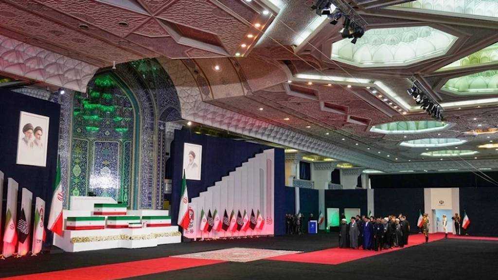Iranian Officials, World Leaders and Delegations Pay Tribute to Martyred Leader 
