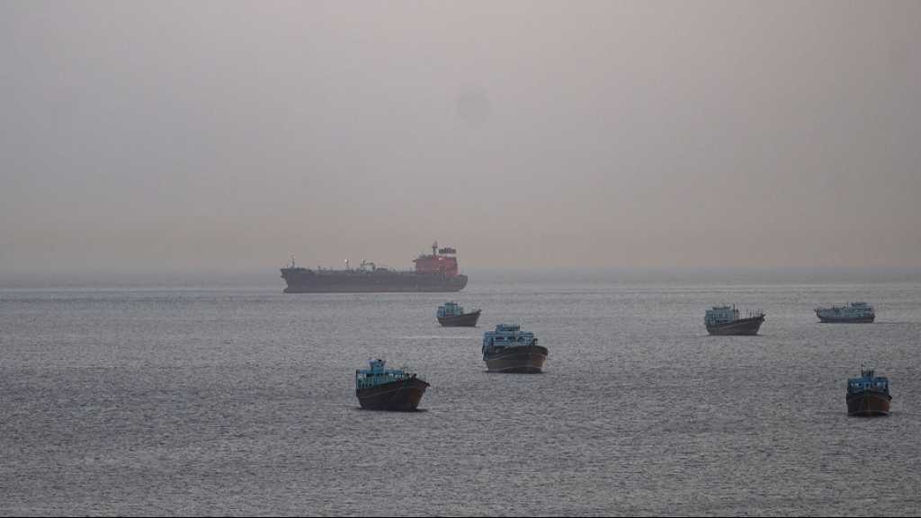 UKMTO: Tanker Hit by Unknown Projectile near Oman