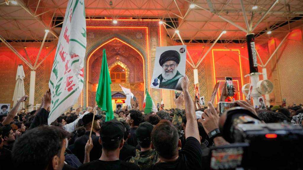Araghchi Hails Iraq’s Hosting of Imam Khamenei Funeral Procession