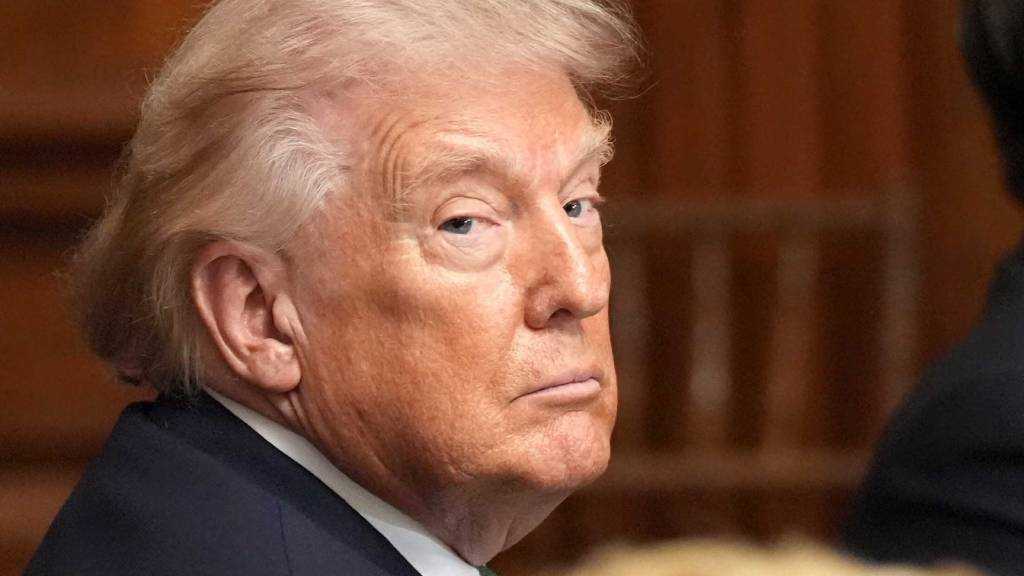 Trump Applies International Law Selectively Over Hormuz