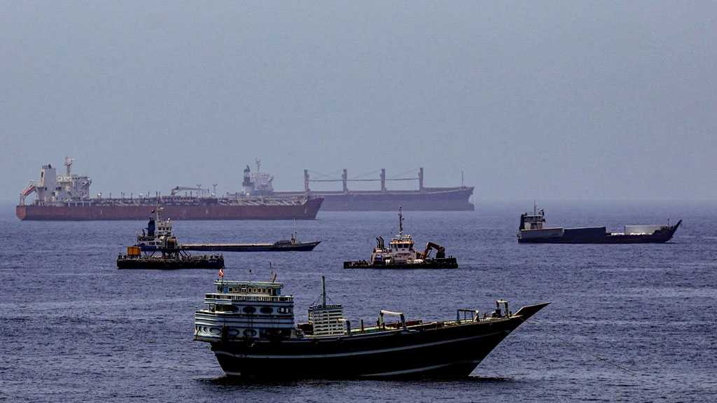 IRG: Three Trespassing Vessels Stopped in Strait of Hormuz