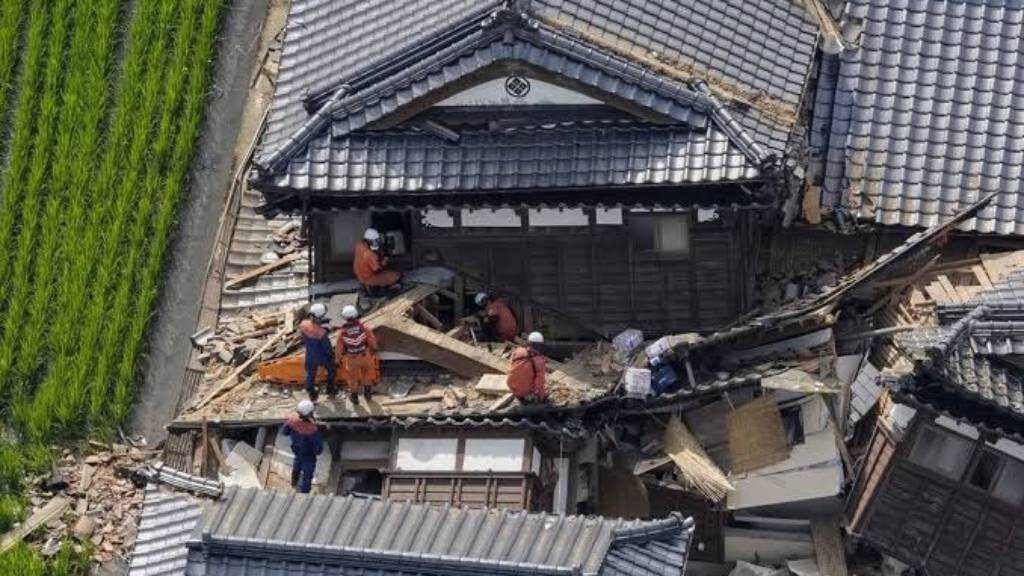 Rescuers Race To Reach Survivors After Deadly Japan Earthquake