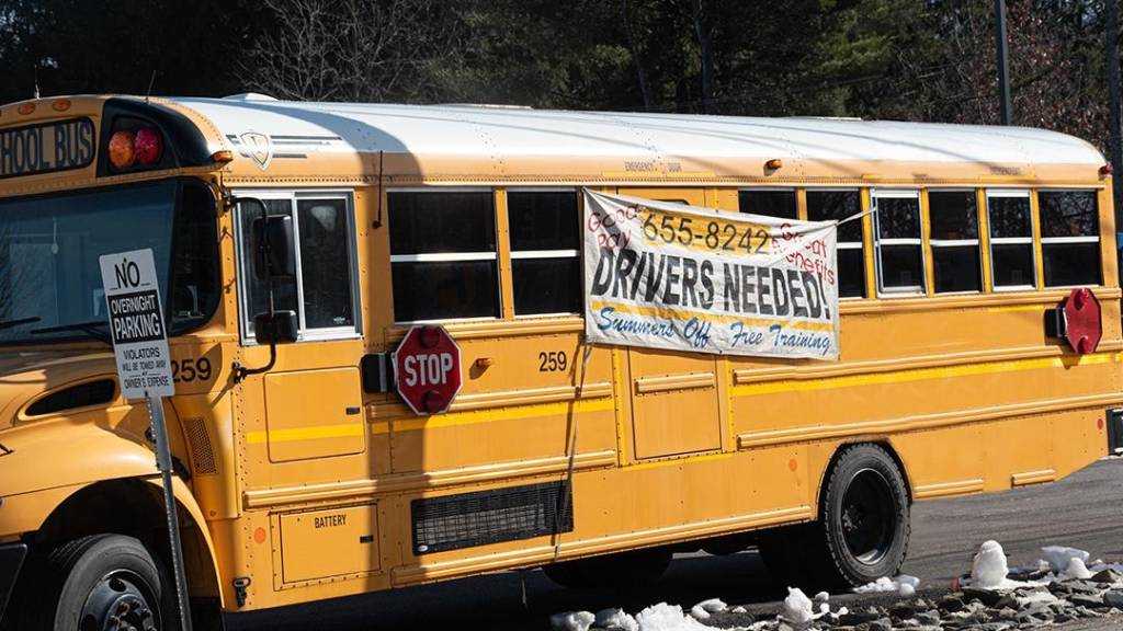 US Schools Cut Bus Services as Driver Shortages, Costs Grow