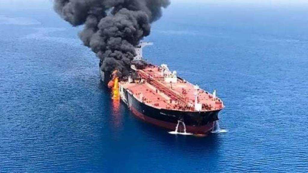 Yemeni Forces: Eight Saudi Oil Tankers Rerouted Around Africa