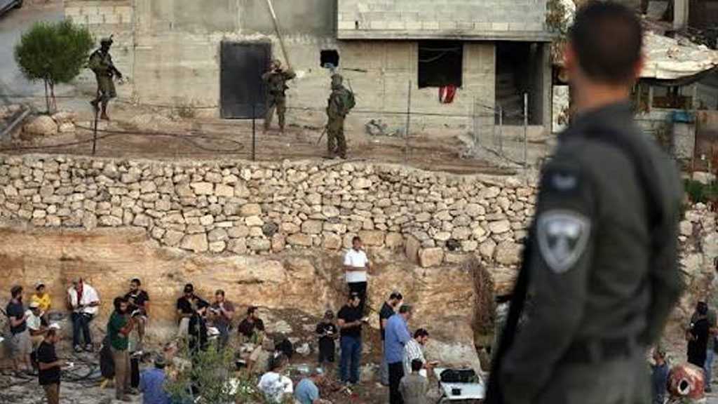 11 Palestinians Injured in Qalandia Raid as Settlers Torch Homes in Masafer Yatta