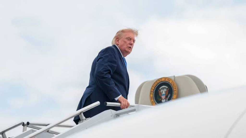 CNN: Trump Has A Carter-Style Iran Problem As Economy Drags before Midterms