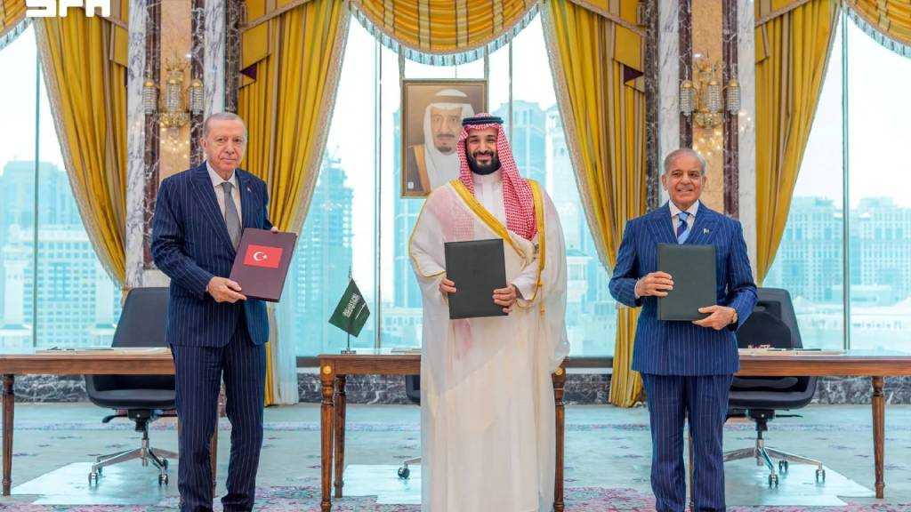 Iran Hails Mecca Pact as Regional Shift