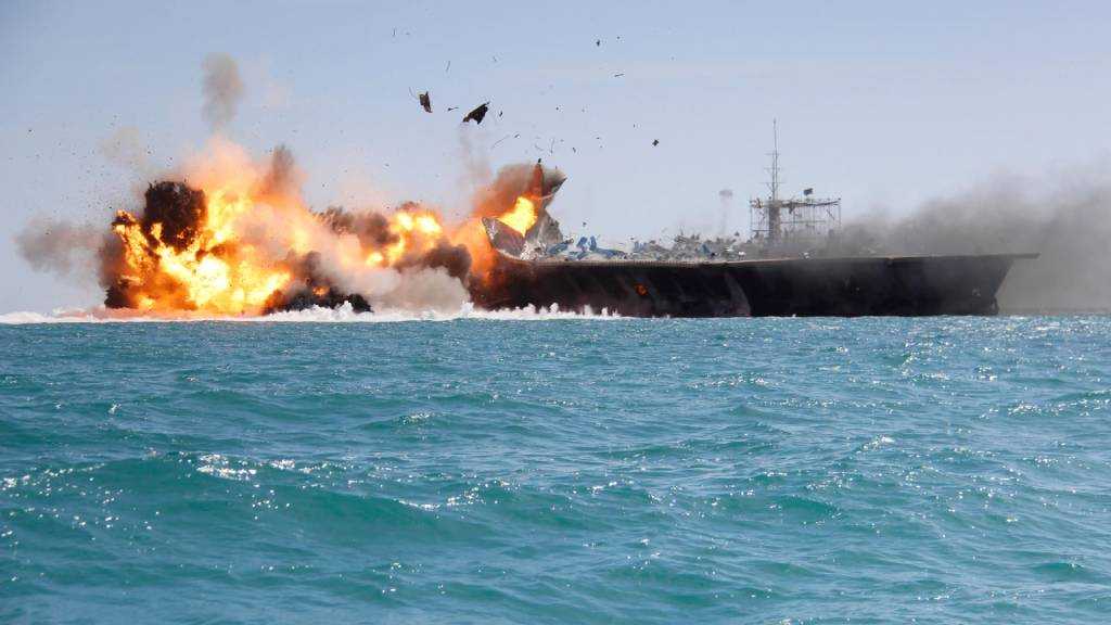 Burned-out US Aircraft Carrier Sailors near Iran Tried to Jump overboard