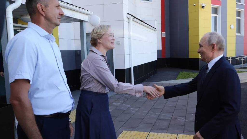 Putin Visits Disputed Kuril Island as Japan Lodges Protest