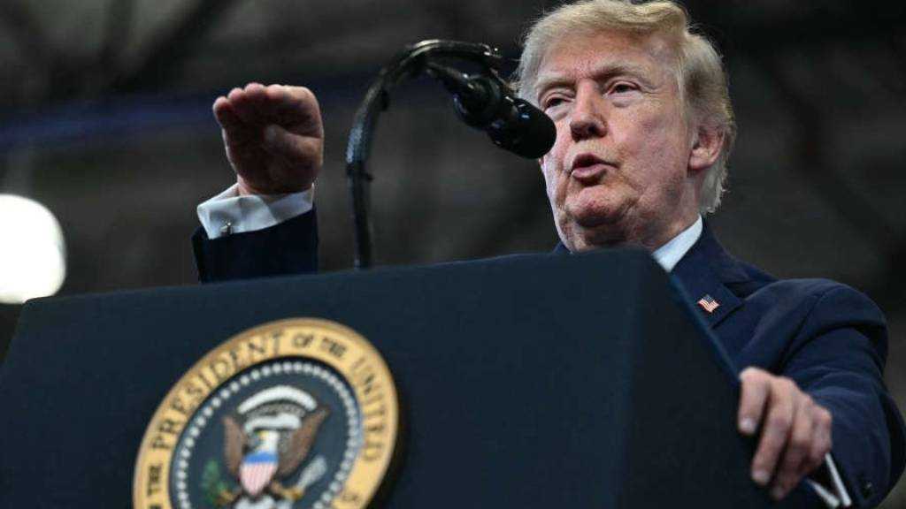 Trump Claims He Will Declare Strait of Hormuz US Territory