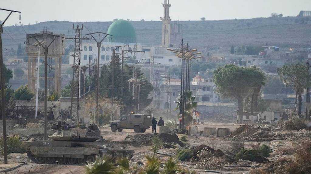 Explosions Reported in Daraa as “Israeli” Patrol Enters Quneitra