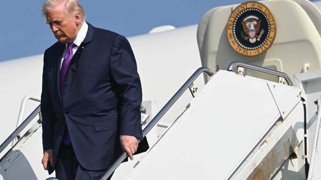 Trump Says US Economic War on Iran Does Not Rule Out Military Options