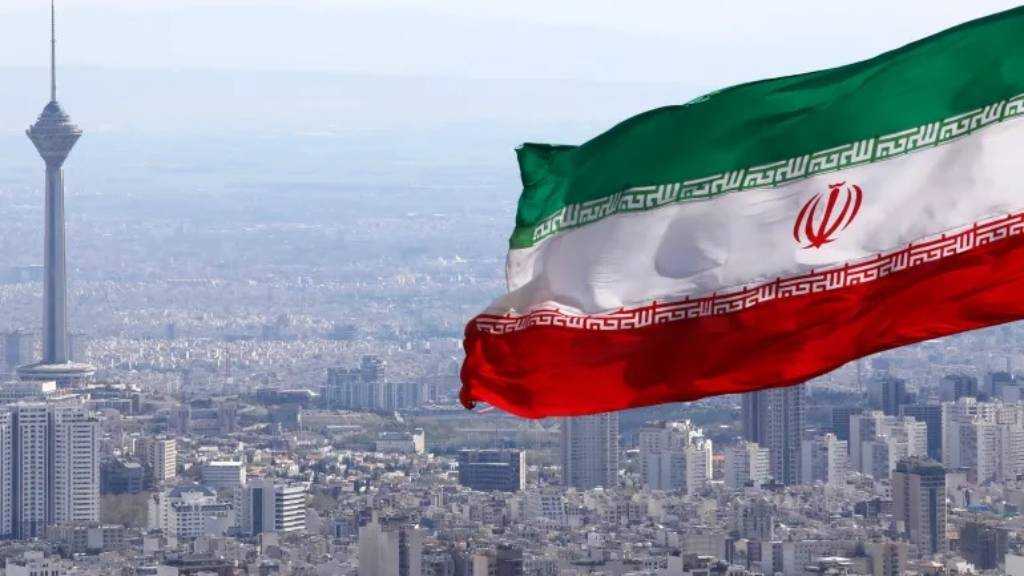 Iran Defies US Economic War: “Washington Can’t Cut Our Financial Arteries”