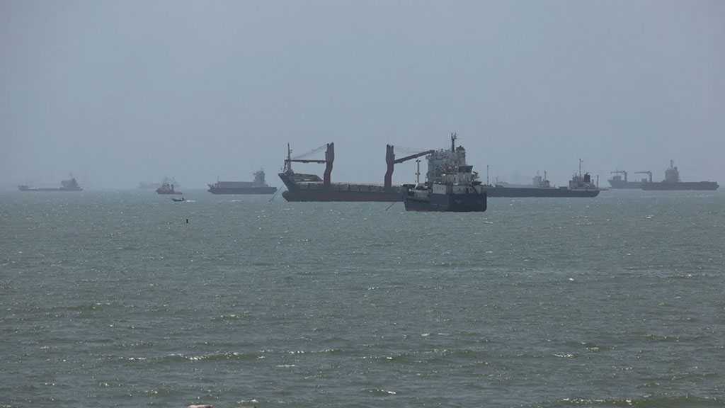UKMTO: Tanker Hit by Unknown Projectile in Strait of Hormuz