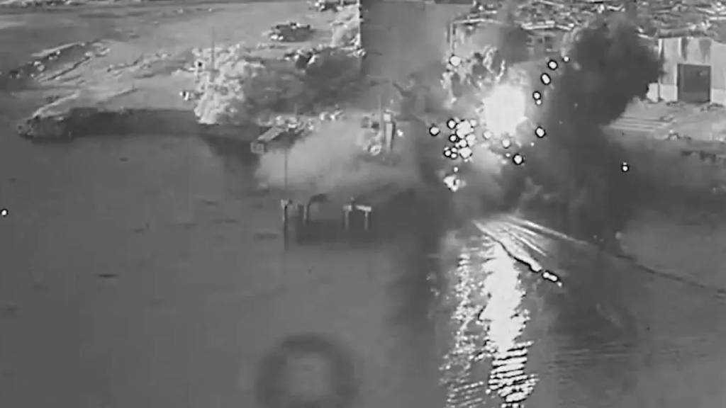IRG Destroys US Commander’s Compound, Drone Hangars in Kuwait