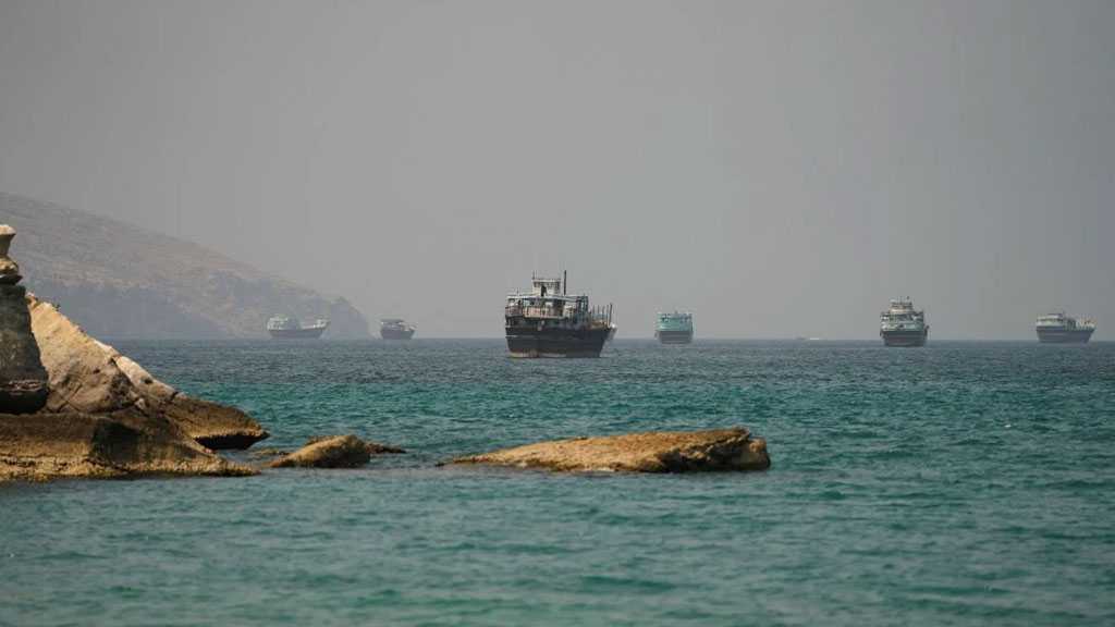 UKMTO: Tanker Hit by Unknown Projectile in Strait of Hormuz, Two Injured