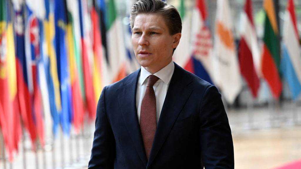 Lithuania Moves To Open Door To Foreign Nuclear Weapons