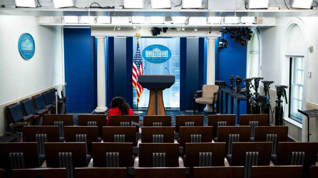 US: Judge Orders White House to Restore Access to CNN, MS Now and Politico