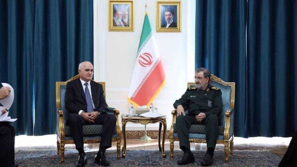 Iran: Trump Caught in Quagmire, Unable to Decide