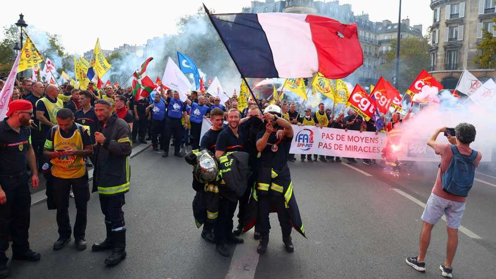  France Chaos: Nationwide Student Protests, Public Workers on Strike