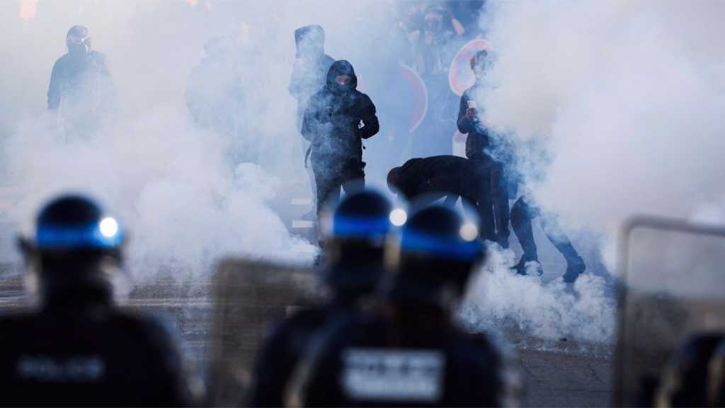  Iran Condemns French Crackdown on Student Protests