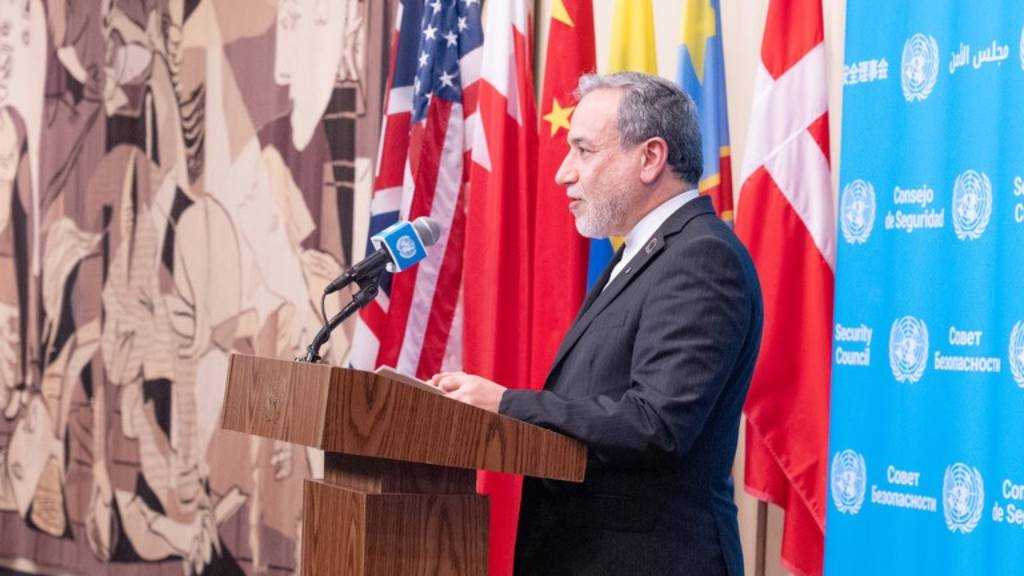 Iran’s FM: US Claim of Kicking out Iranian Diplomats Oozes Desperation