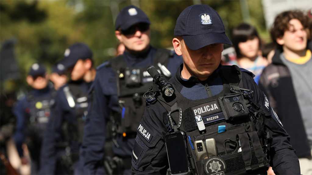  Poland Deploys 24,000 Police Officers After School Stabbings