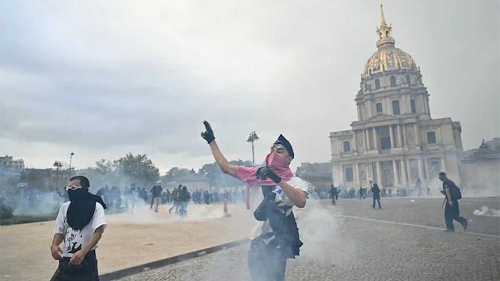  French Student Protests Escalate as Clashes Erupt in Paris