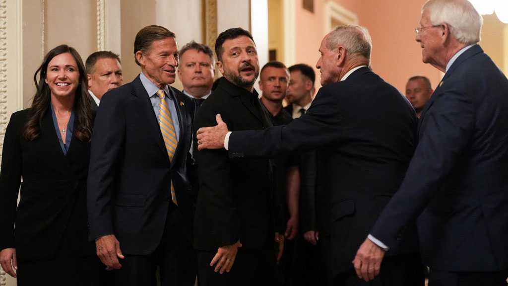  Axios: Zelensky Seeks US Senators’ Help to Pressure Trump Over Military Aid