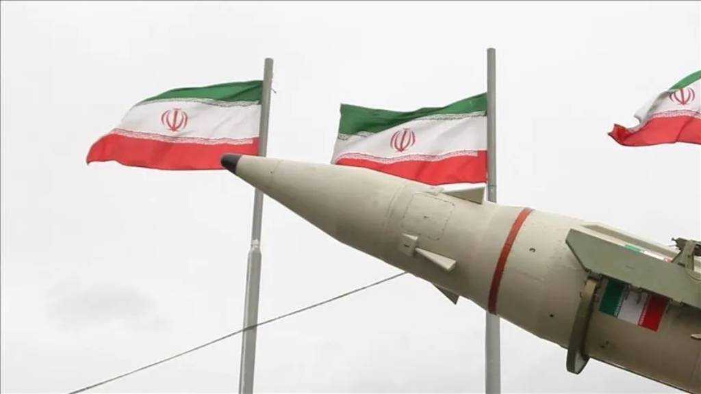 IRG Warns ’Israel’ After Provocative Flights Near Iran