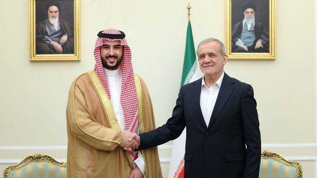 Pezeshkian Calls for Islamic Unity to Counter Regional Aggression