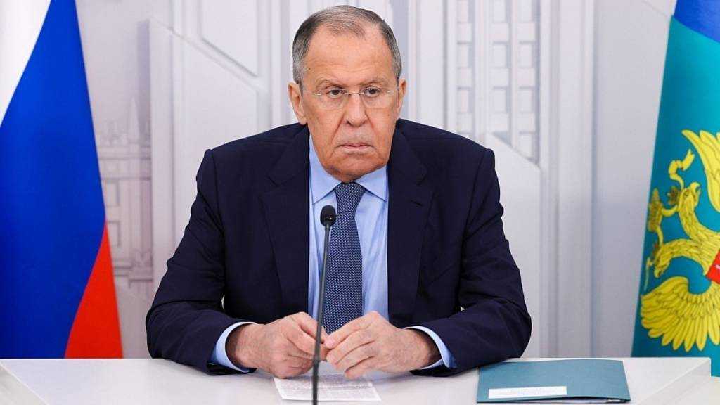  Lavrov: European Leaders are Political Masochists
