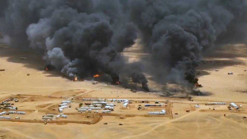 Saudi Strikes Claim 13 Yemenis in Market and Fuel Station Attacks