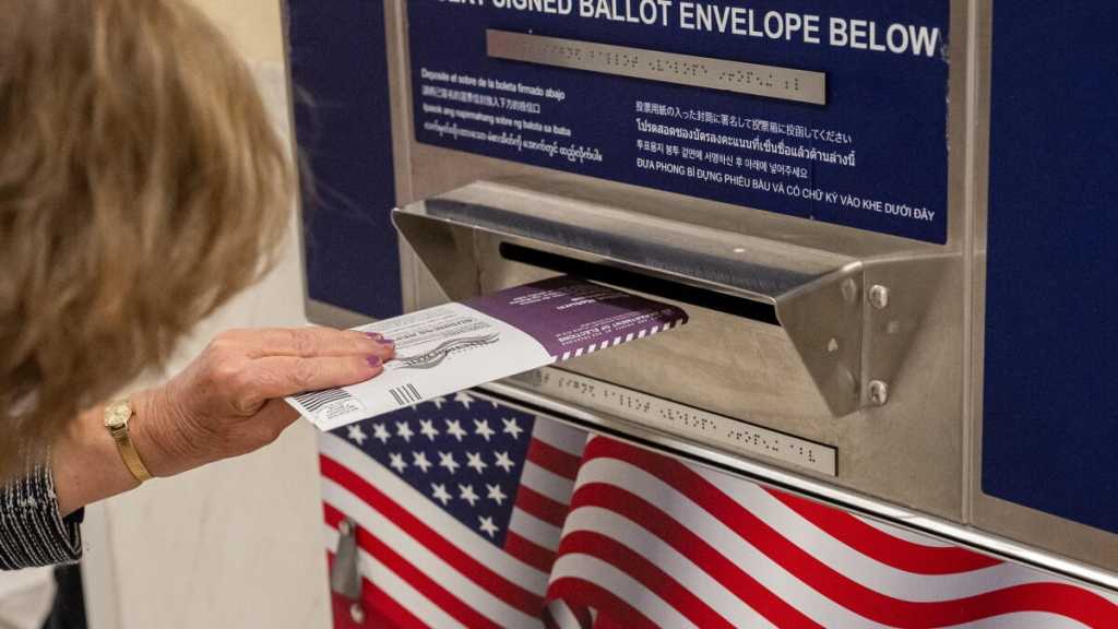  US Judge Blocks Trump Bid to Set Aside 20,000 California Ballots