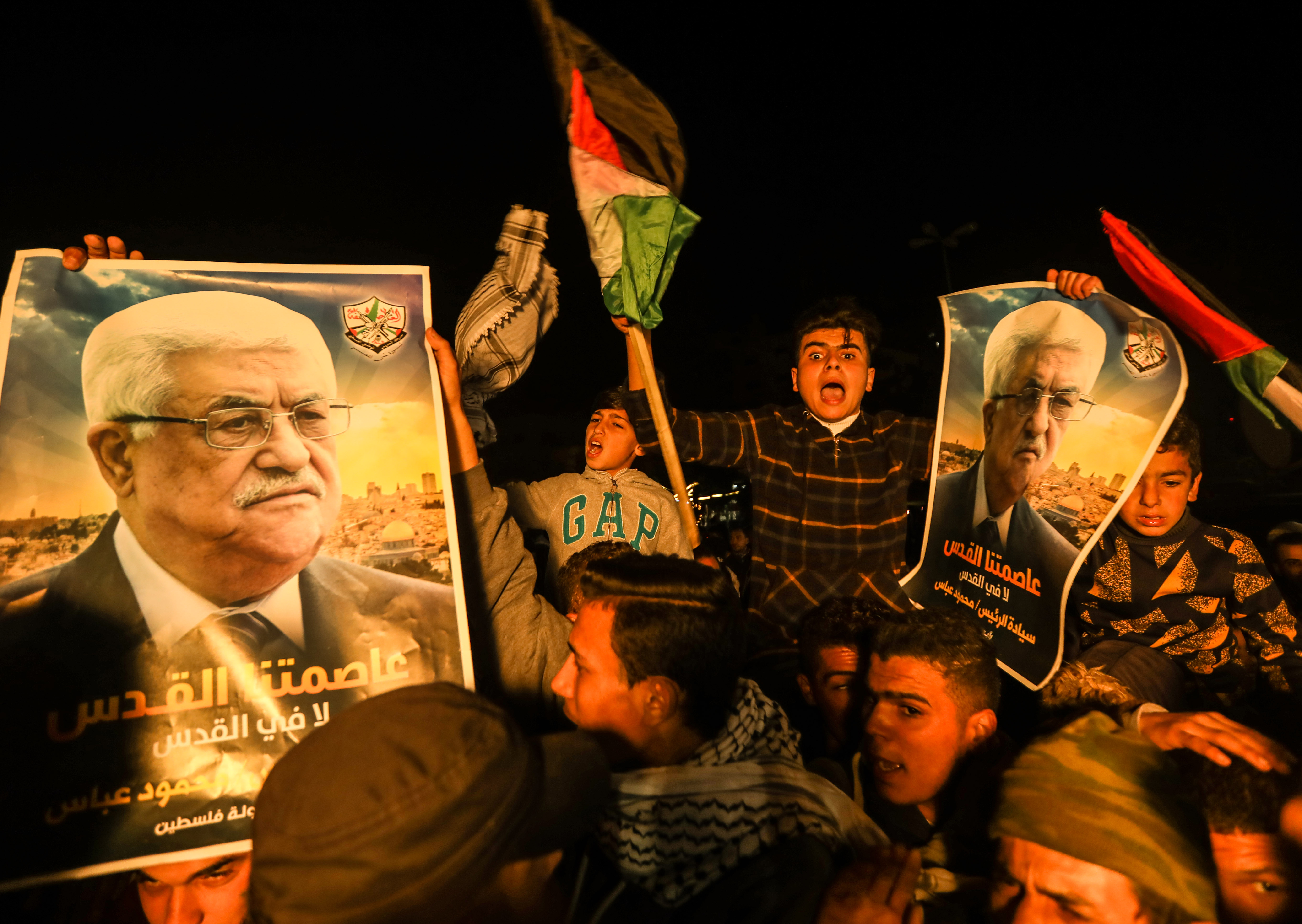 Against the ’Deal of the Century’: Gazans Stage Rallies, Burn ’Israeli’ Flag